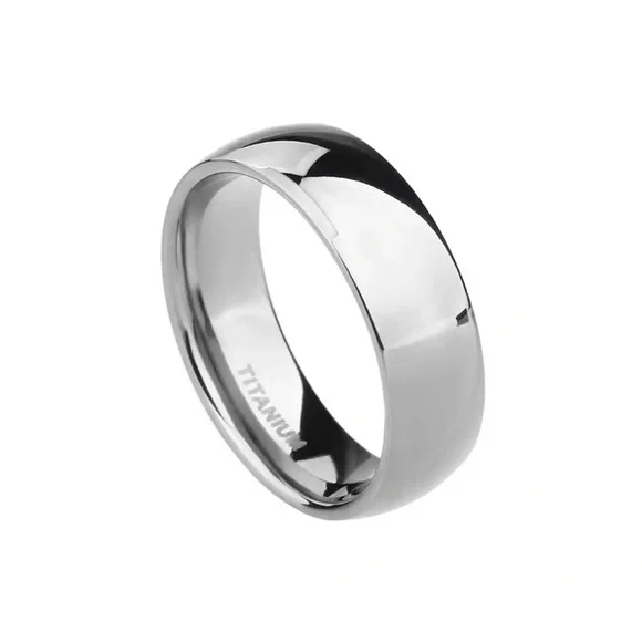 Men’s 6mm polished Titanium comfort band wedding ring NIB 8.5